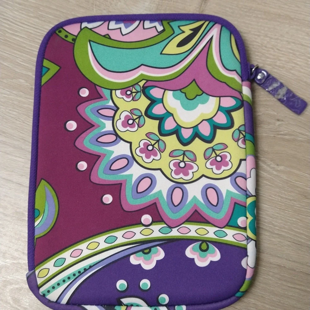 H.P. Vera Bradley Tablet and E-Reader Case